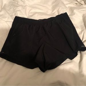 Xersion black workout shorts